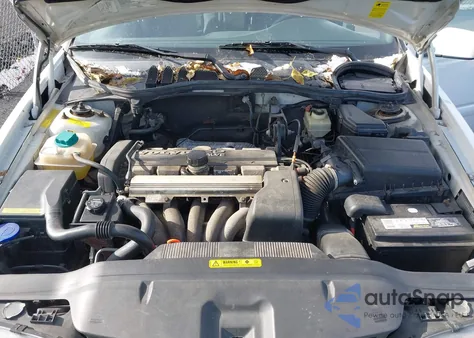 1998 Volvo S70 Gtas/Gtms z USA, uszkodzony, nr VIN YV1LS5538W1475433